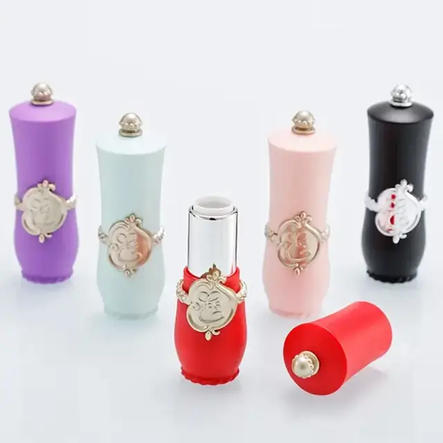Lip Packaging Tubes